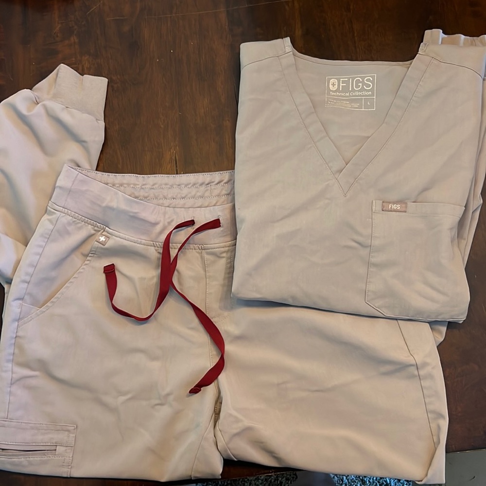 Cement figs bundle Med tall zamora pants and large catarina top